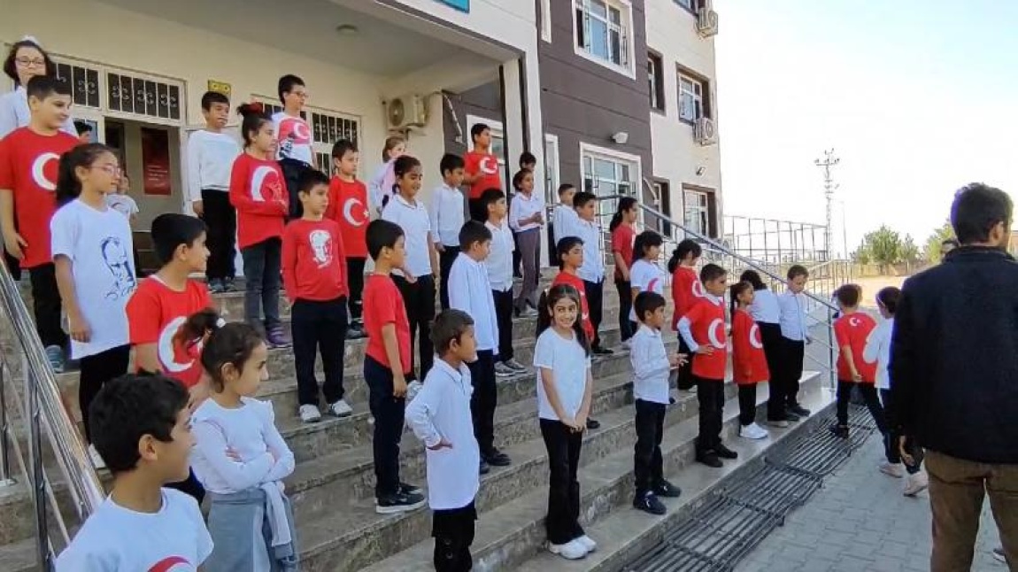 29 Ekim Cumhuriyet bayramı okulumuzda çoşkulu bir şekilde kutlandı